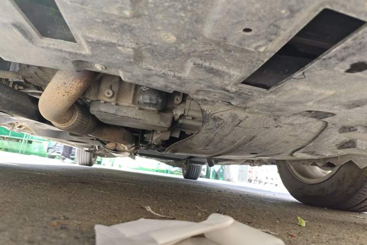 Used Buick GL8 2017 ES 28T Comfort Model China V Standard Chassis Front