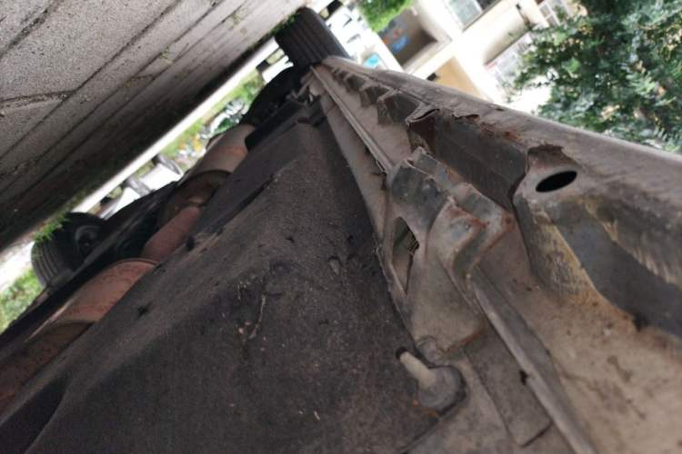Used Buick GL8 2017 ES 28T Flagship Model China V Standard Chassis Front Right
