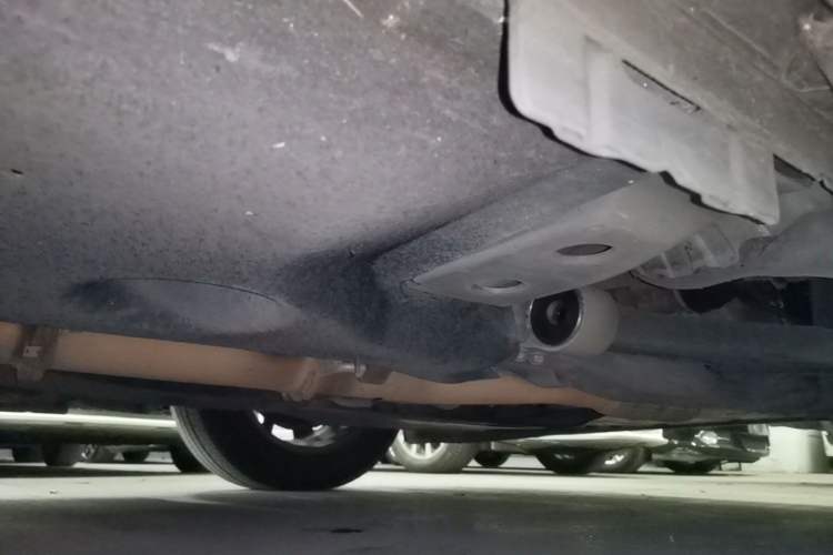 Used Buick GL8 2017 ES 28T Premium Version China V Standard Chassis Front Right