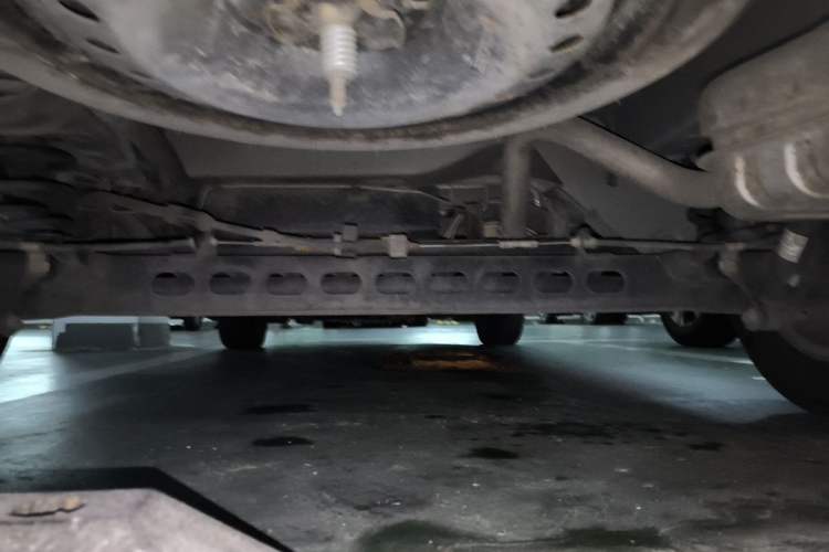 Used Buick GL8 2017 25S Luxury Version China V Standard Chassis Rear