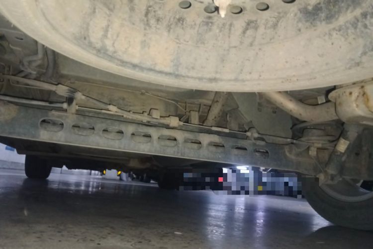 Used Buick GL8 2017 25S Prestige Version China V Standard Chassis Rear