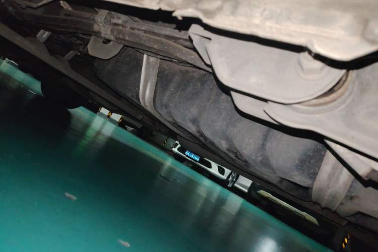 Used Buick GL8 2017 25S Comfort Version China V Standard Chassis Rear Left