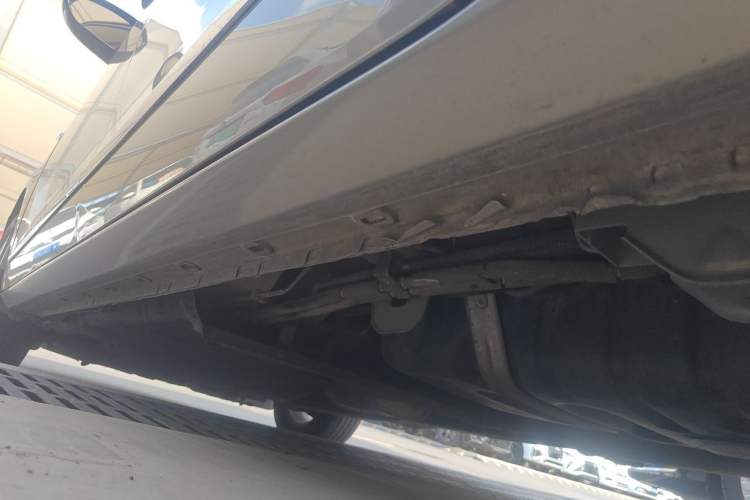 Used Buick GL8 2017 25S Luxury Version China V Standard Chassis Rear Left