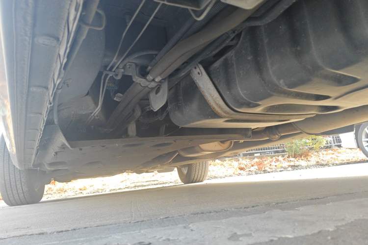 Used Buick GL8 2017 25S Luxury Version China V Standard Chassis Rear Left