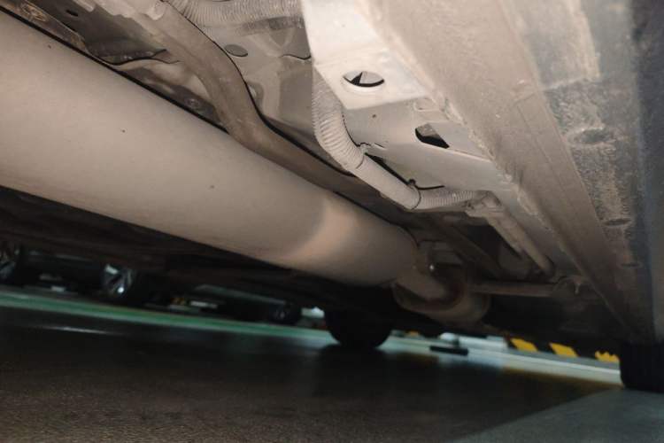 Used Buick GL8 2017 ES 28T Luxury Model China V Standard Chassis Rear Right