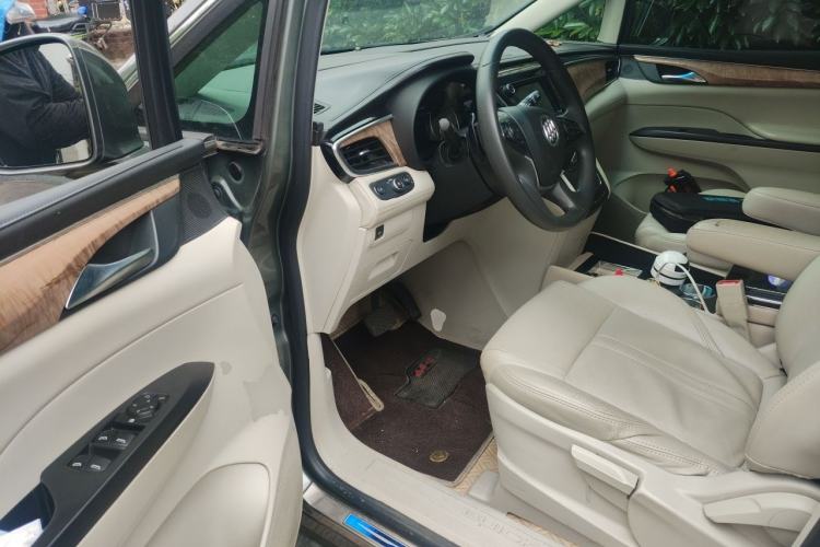 Used Buick GL8 2017 ES 28T Comfort Model China V Standard Driver Seat