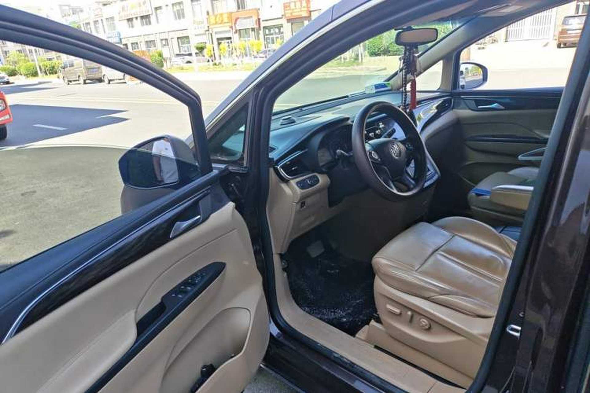 Used Buick GL8 2017 ES 28T Premium Version China V Standard Driver Seat