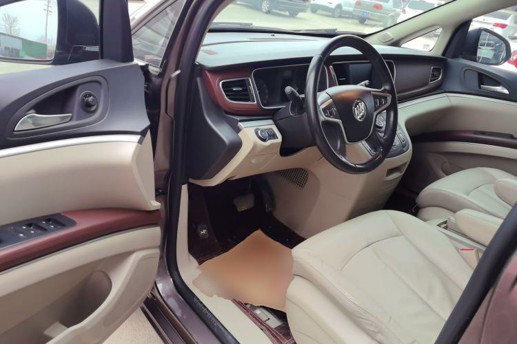 Used Buick GL8 2017 25S Luxury Version China V Standard Driver Seat