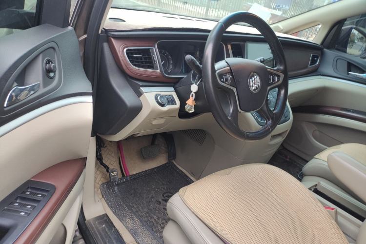 Used Buick GL8 2017 25S Luxury Version China V Standard Driver Seat