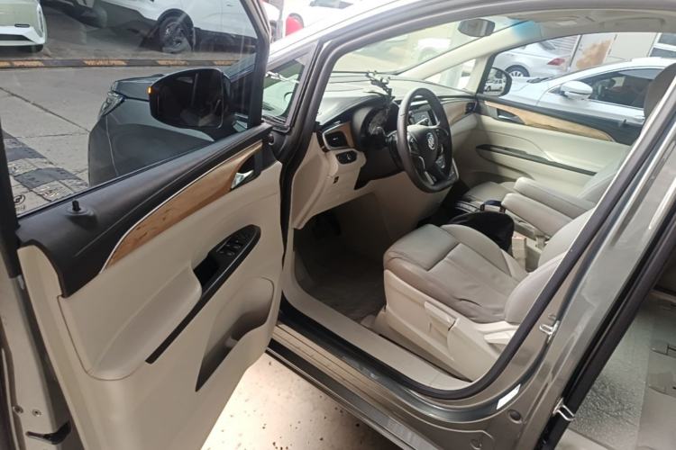 Used Buick GL8 2017 ES 28T Comfort Model China V Standard Driver Seat