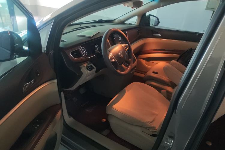 Used Buick GL8 2017 25S Comfort Version China V Standard Driver Seat