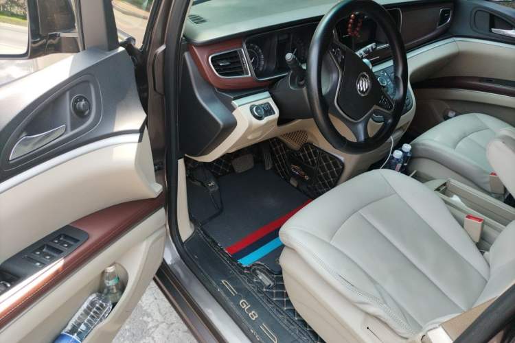Used Buick GL8 2017 25S Comfort Version China V Standard Driver Seat