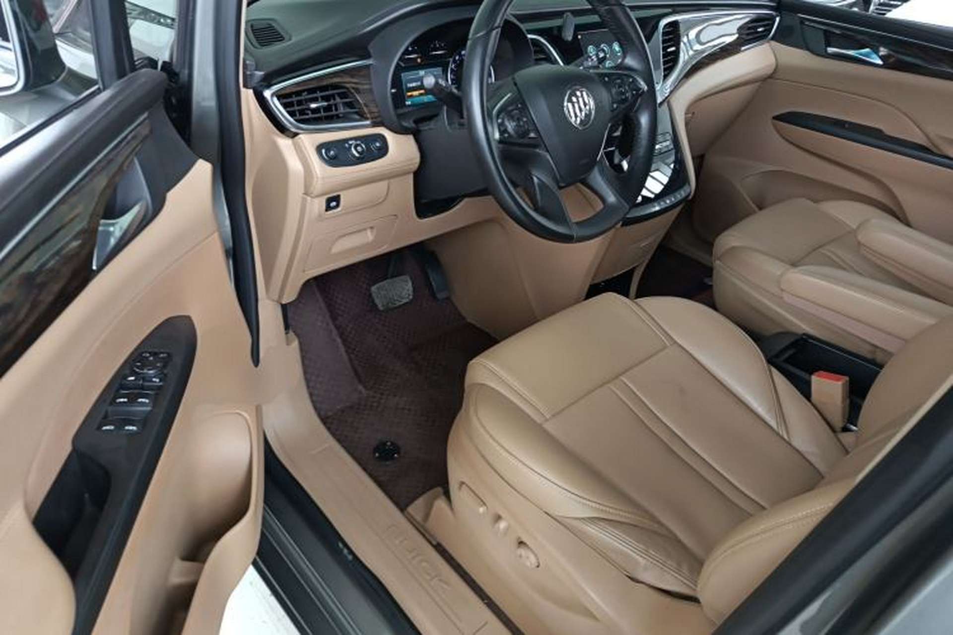 Used Buick GL8 2017 ES 28T Luxury Model China V Standard Driver Seat