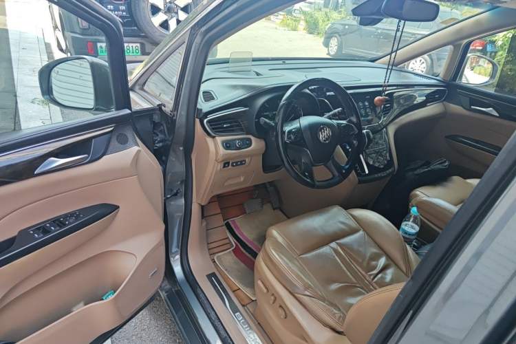 Used Buick GL8 2017 ES 28T Flagship Model China V Standard Driver Seat
