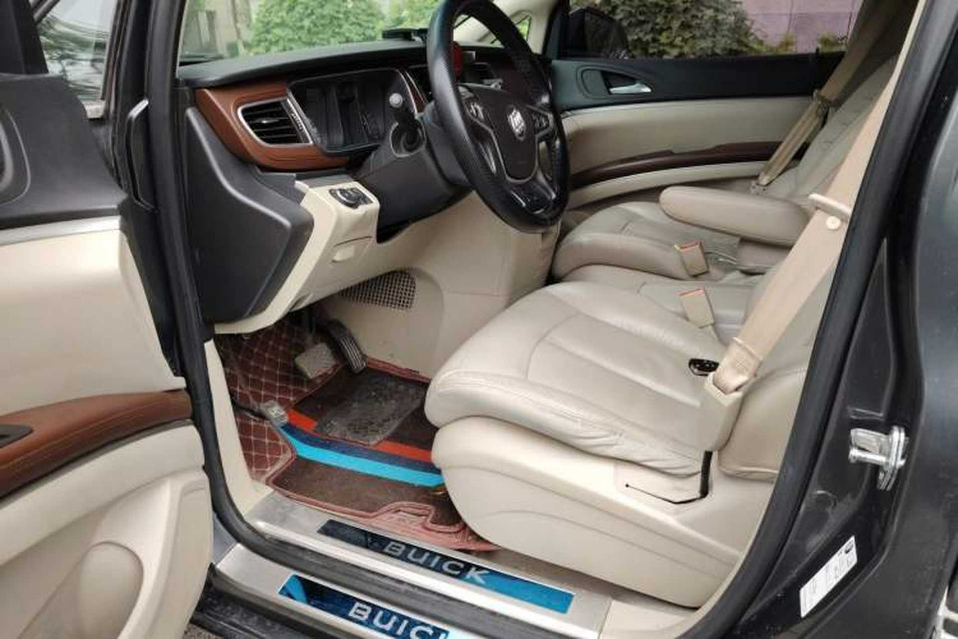 Used Buick GL8 2017 25S Luxury Version China V Standard Driver Seat