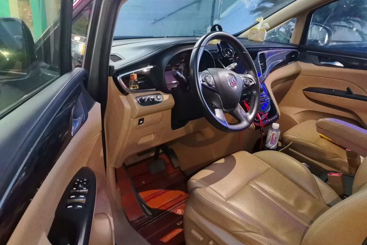Used Buick GL8 2017 ES 28T Luxury Model China V Standard Driver Seat