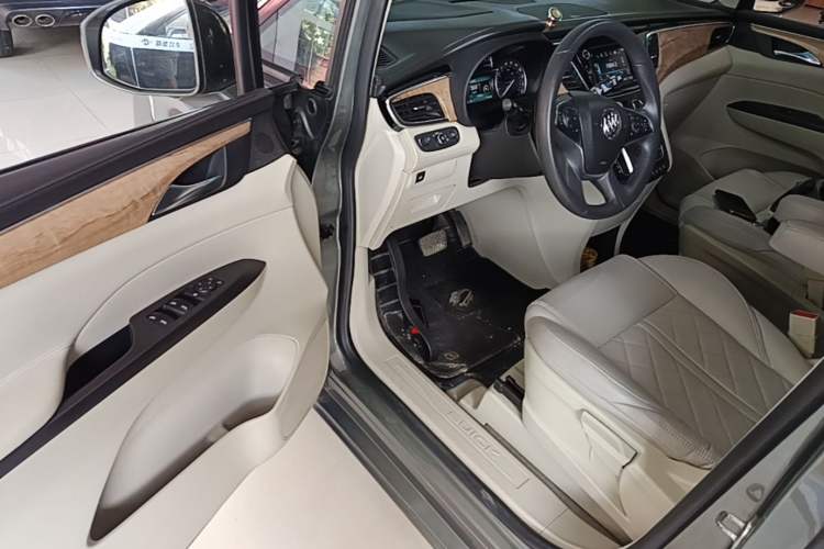 Used Buick GL8 2017 ES 28T Comfort Model China V Standard Driver Seat