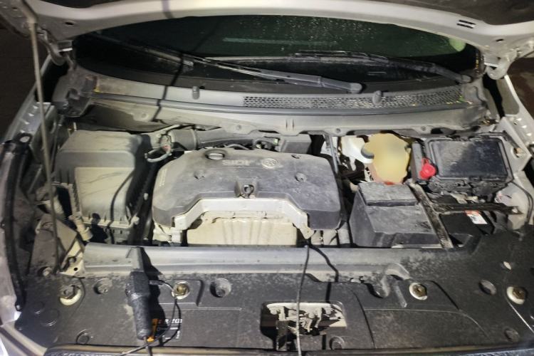 Used Buick GL8 2017 25S Prestige Version China V Standard Engine Bay