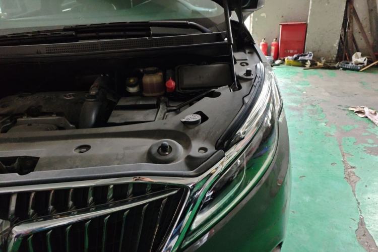 Used Buick GL8 2017 ES 28T Luxury Model China V Standard Engine Bay Left