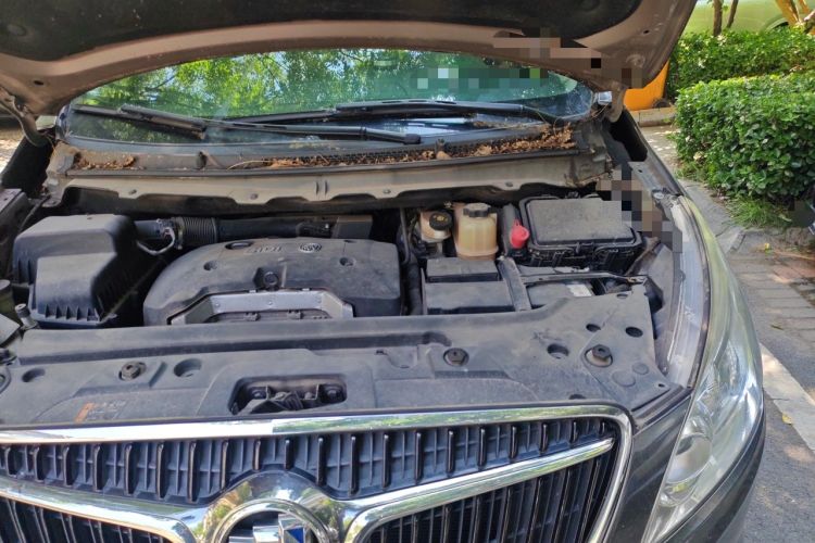 Used Buick GL8 2017 25S Prestige Version China V Standard Engine Bay Left