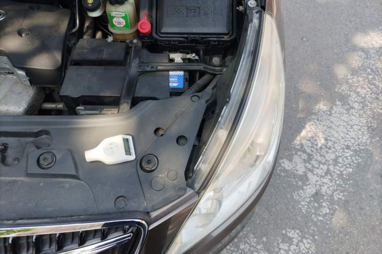 Used Buick GL8 2017 25S Comfort Version China V Standard Engine Bay Left