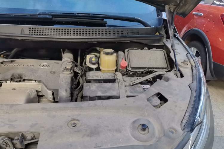 Used Buick GL8 2017 ES 28T Luxury Model China V Standard Engine Bay Left