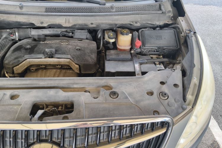 Used Buick GL8 2017 25S Prestige Version China V Standard Engine Bay Left