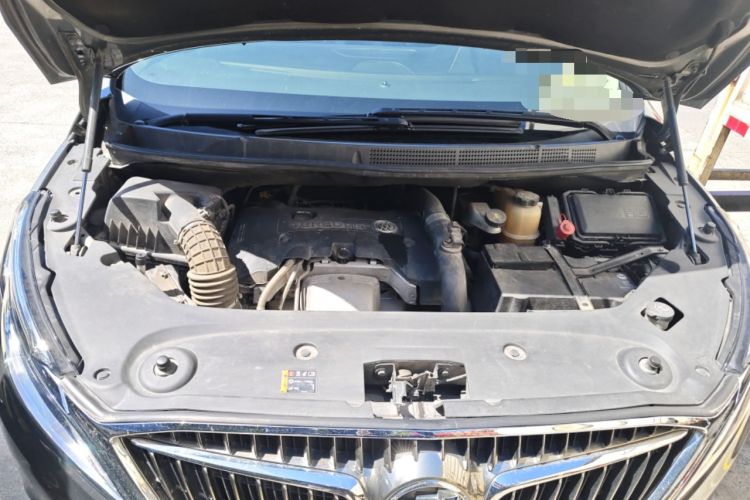 Used Buick GL8 2017 ES 28T Comfort Model China V Standard Engine Bay