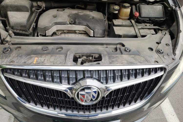 Used Buick GL8 2017 25S Luxury Version China V Standard Engine Bay