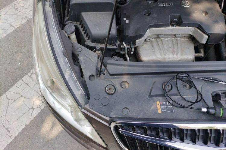 Used Buick GL8 2017 25S Comfort Version China V Standard Engine Bay Right