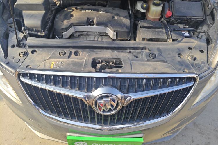 Used Buick GL8 2017 25S Luxury Version China V Standard Engine Bay