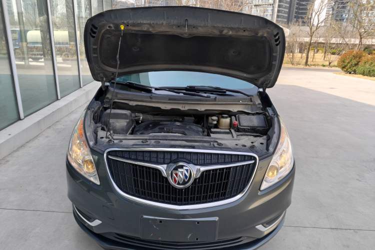 Used Buick GL8 2017 25S Comfort Version China V Standard Engine Bay
