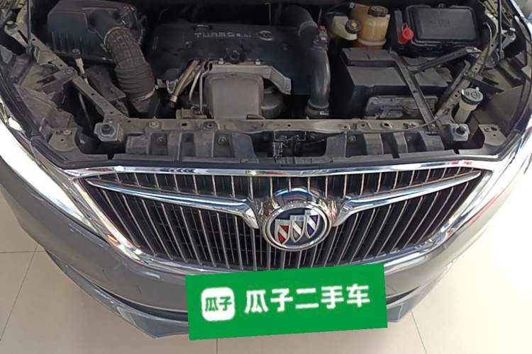 Used Buick GL8 2017 ES 28T Comfort Model China V Standard Engine Bay