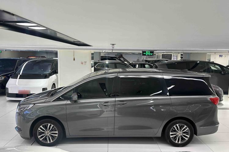 Used Buick GL8 2017 ES 28T Luxury Model China V Standard Exterior 1