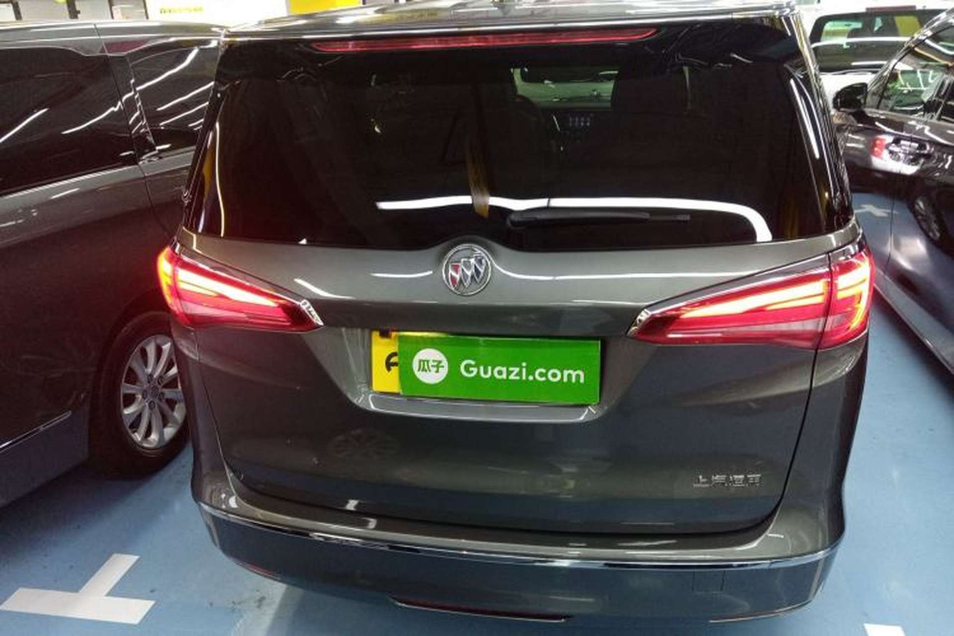Used Buick GL8 2017 ES 28T Premium Version China V Standard Exterior 4