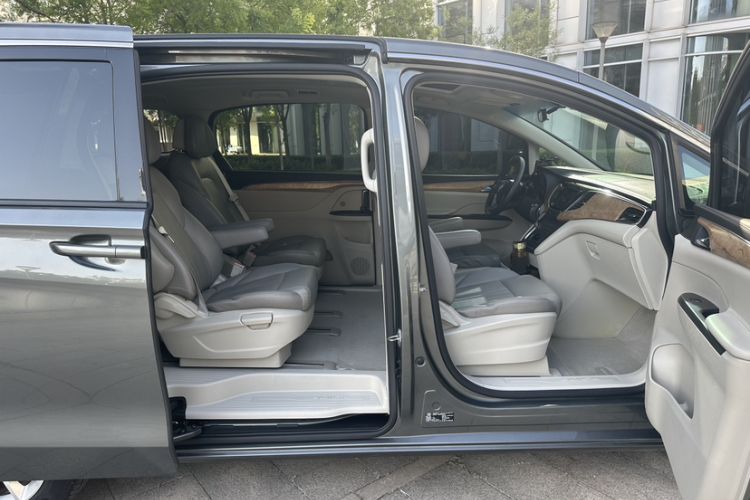 Used Buick GL8 2017 ES 28T Comfort Model China V Standard Exterior 6