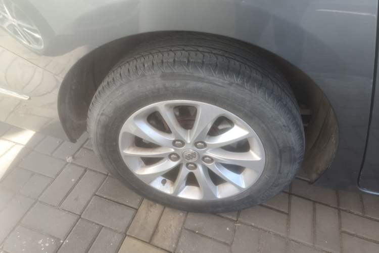 Used Buick GL8 2017 ES 28T Premium Version China V Standard Exterior 8