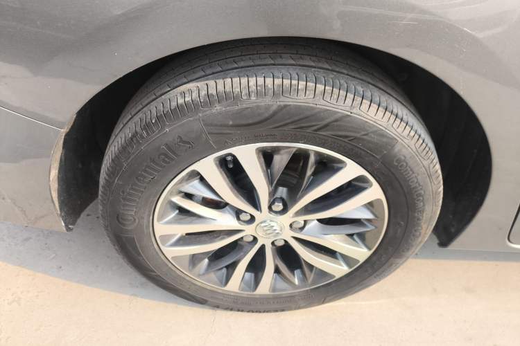 Used Buick GL8 2017 ES 28T Luxury Model China V Standard Exterior 8