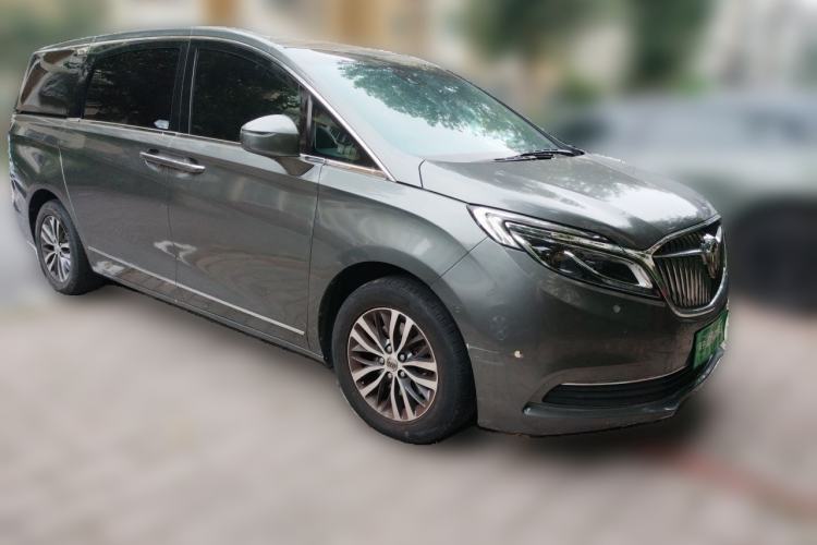 Used Buick GL8 2017 ES 28T Flagship Model China V Standard Front Right 45 Deg