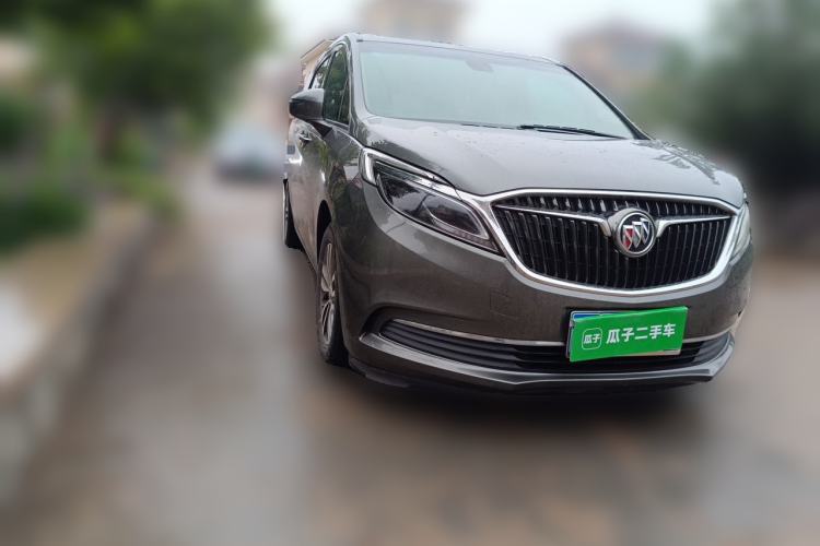 Used Buick GL8 2017 ES 28T Luxury Model China V Standard Front Right 45 Deg