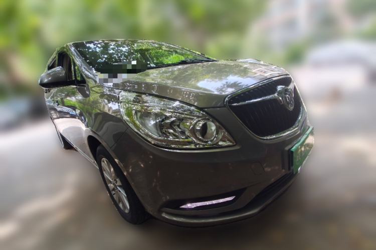 Used Buick GL8 2017 25S Luxury Version China V Standard Front Right 45 Deg