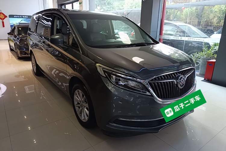 Used Buick GL8 2017 ES 28T Comfort Model China V Standard Front Right 45 Deg