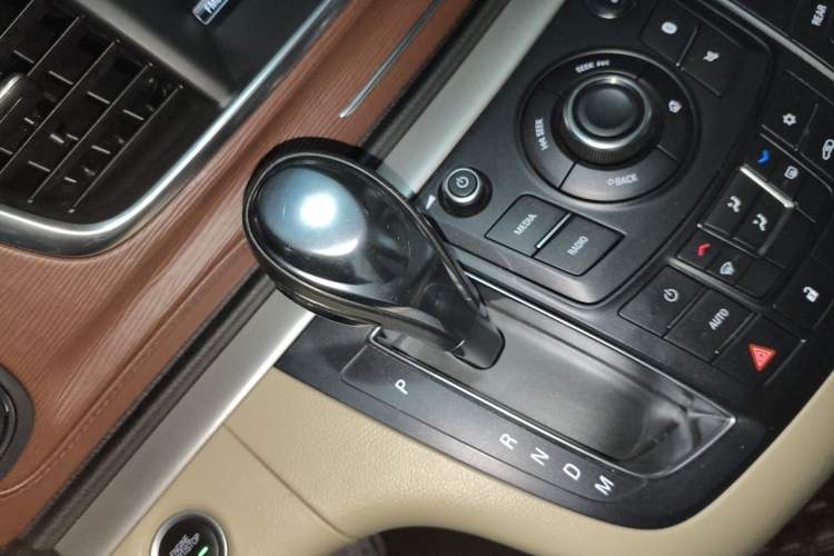 Used Buick GL8 2017 25S Luxury Version China V Standard Gear Lever