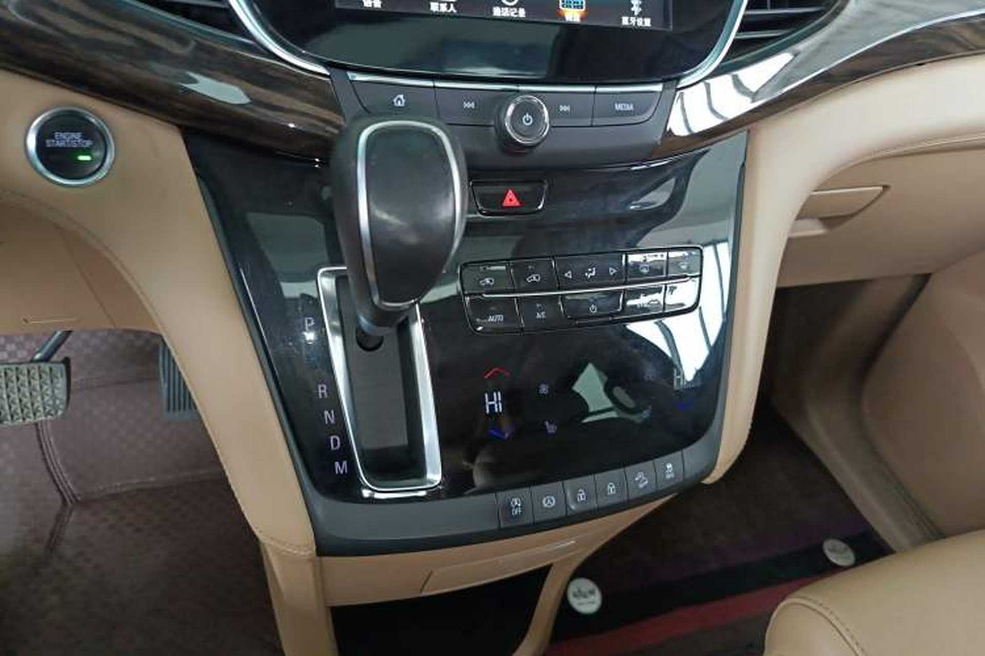 Used Buick GL8 2017 ES 28T Luxury Model China V Standard Gear Lever