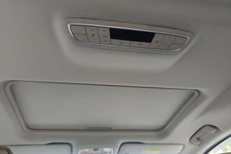 Used Buick GL8 2017 ES 28T Comfort Model China V Standard Headliner