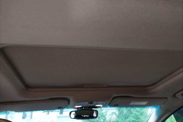 Used Buick GL8 2017 ES 28T Flagship Model China V Standard Headliner
