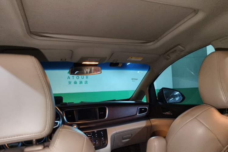 Used Buick GL8 2017 25S Luxury Version China V Standard Headliner