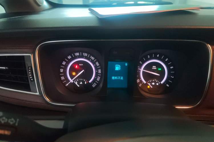 Used Buick GL8 2017 25S Comfort Version China V Standard Instrument Cluster