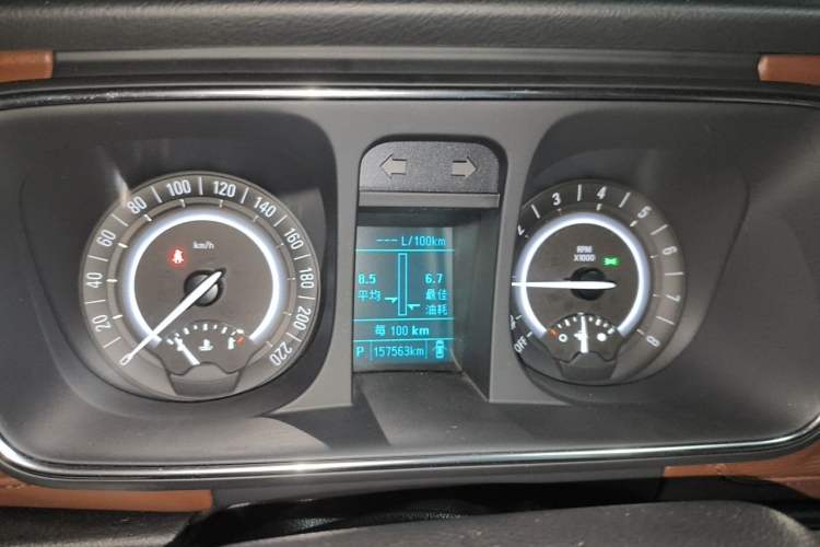Used Buick GL8 2017 25S Luxury Version China V Standard Instrument Cluster