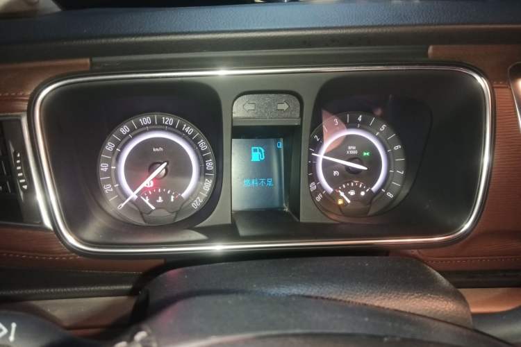 Used Buick GL8 2017 25S Prestige Version China V Standard Instrument Cluster